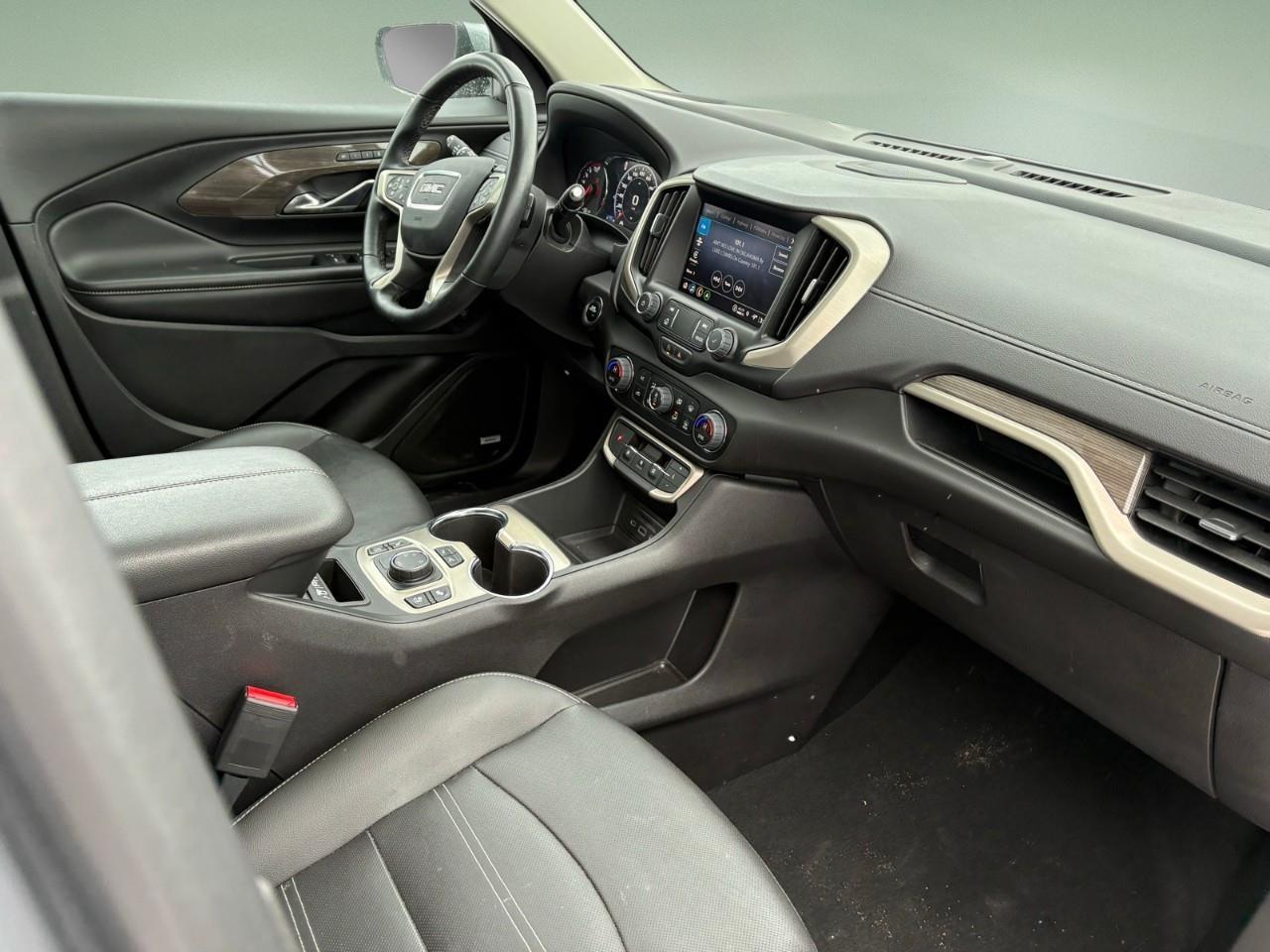 2024 GMC Terrain Denali 4dr All-Wheel Drive Photo