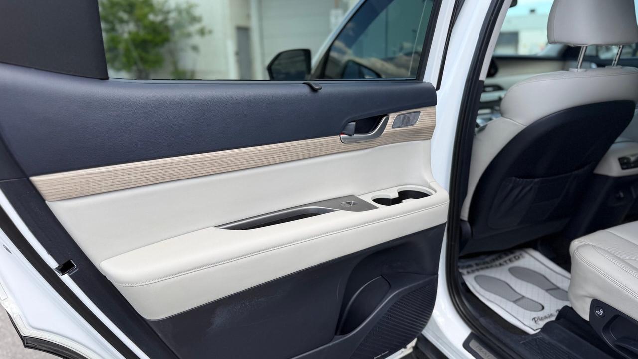 2022 Hyundai PALISADE LUXURY   AWD   7-PASSENGER   NO ACCIDENT   ONE OWN Photo