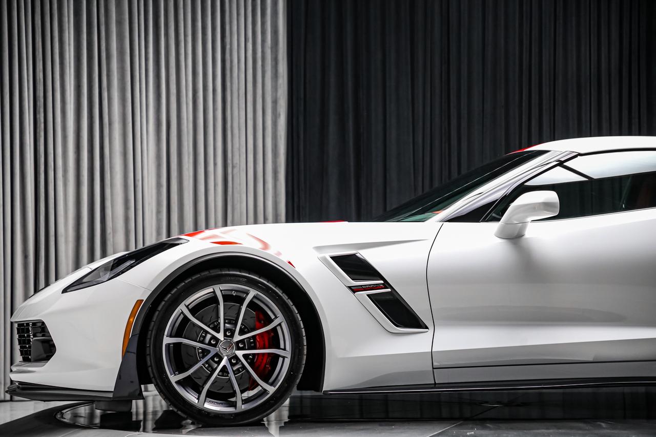 2019 Chevrolet Corvette GRAND SPORT 2LT 460HP 1OWNR REDINT LOWKM HERITAGE Photo