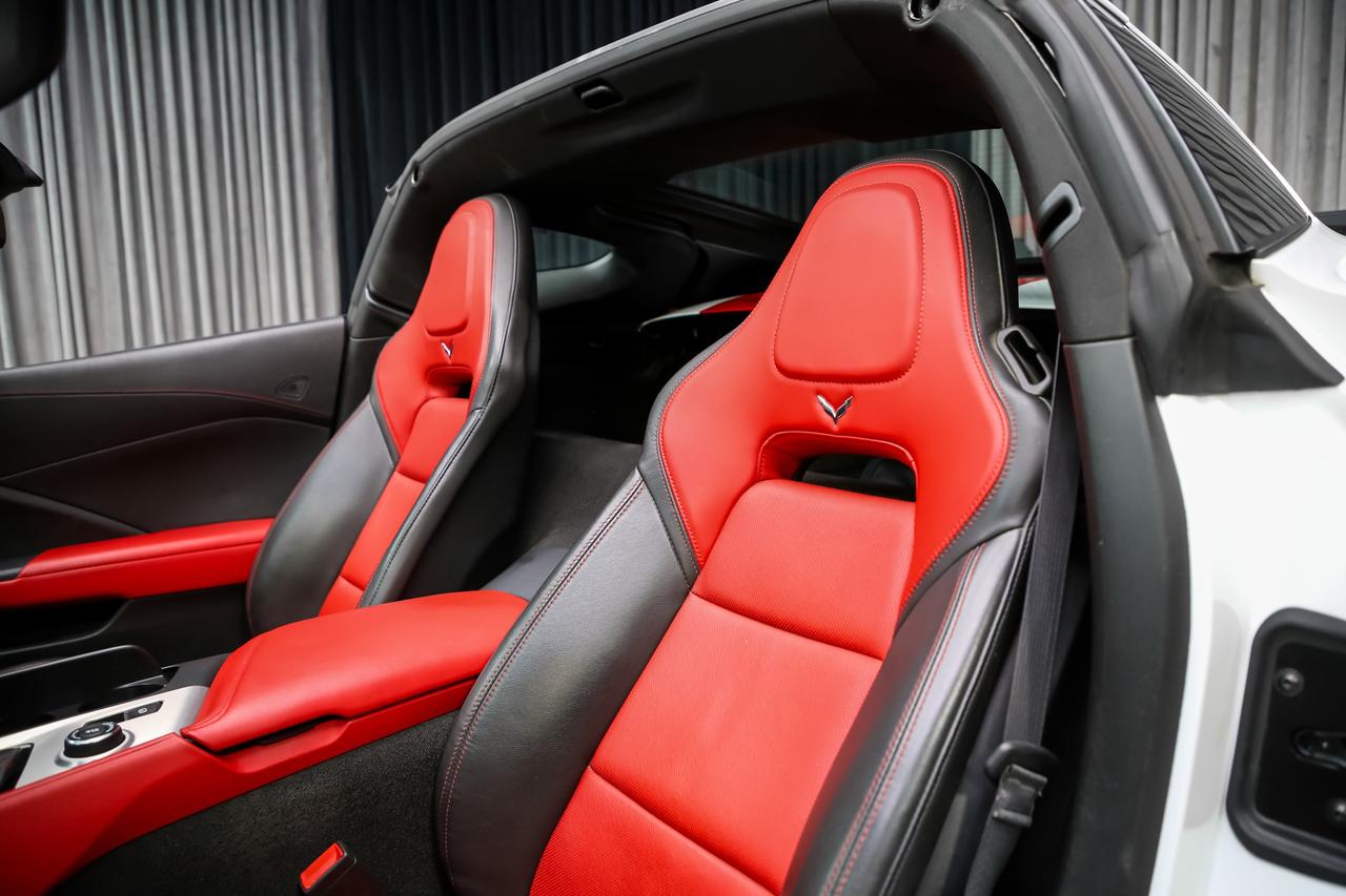 2019 Chevrolet Corvette GRAND SPORT 2LT 460HP 1OWNR REDINT LOWKM HERITAGE Photo