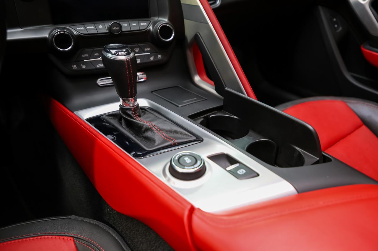 2019 Chevrolet Corvette GRAND SPORT 2LT 460HP 1OWNR REDINT LOWKM HERITAGE Photo