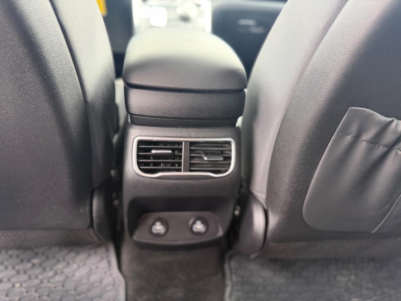 2021 Hyundai Santa Fe SEL Photo