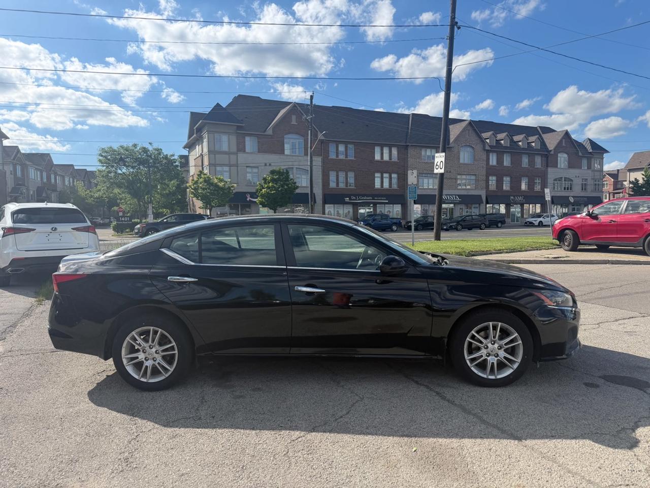 2023 Nissan Altima S Photo2