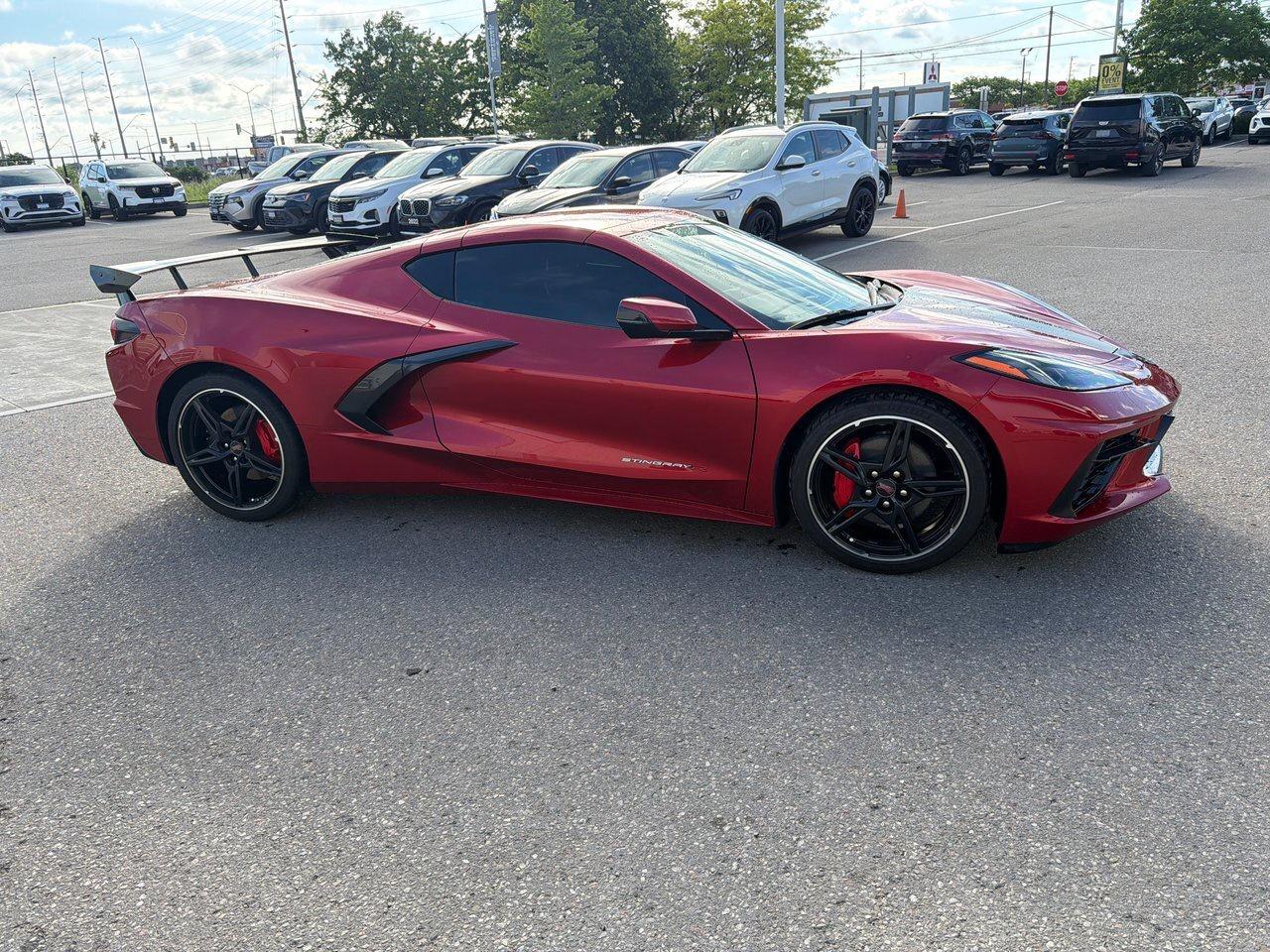 2024 Chevrolet Corvette Stingray Coupe 2LT Stingray R PKG & Engine Appeara Photo3