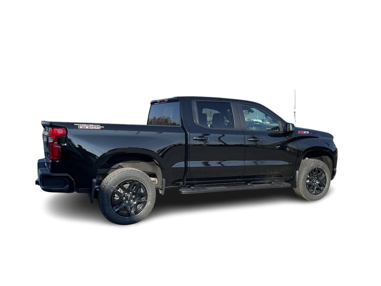 2022 Chevrolet Silverado 1500 Ltd Crew Cab 4x4 LT Trail Boss / Short Box Low Kil Photo