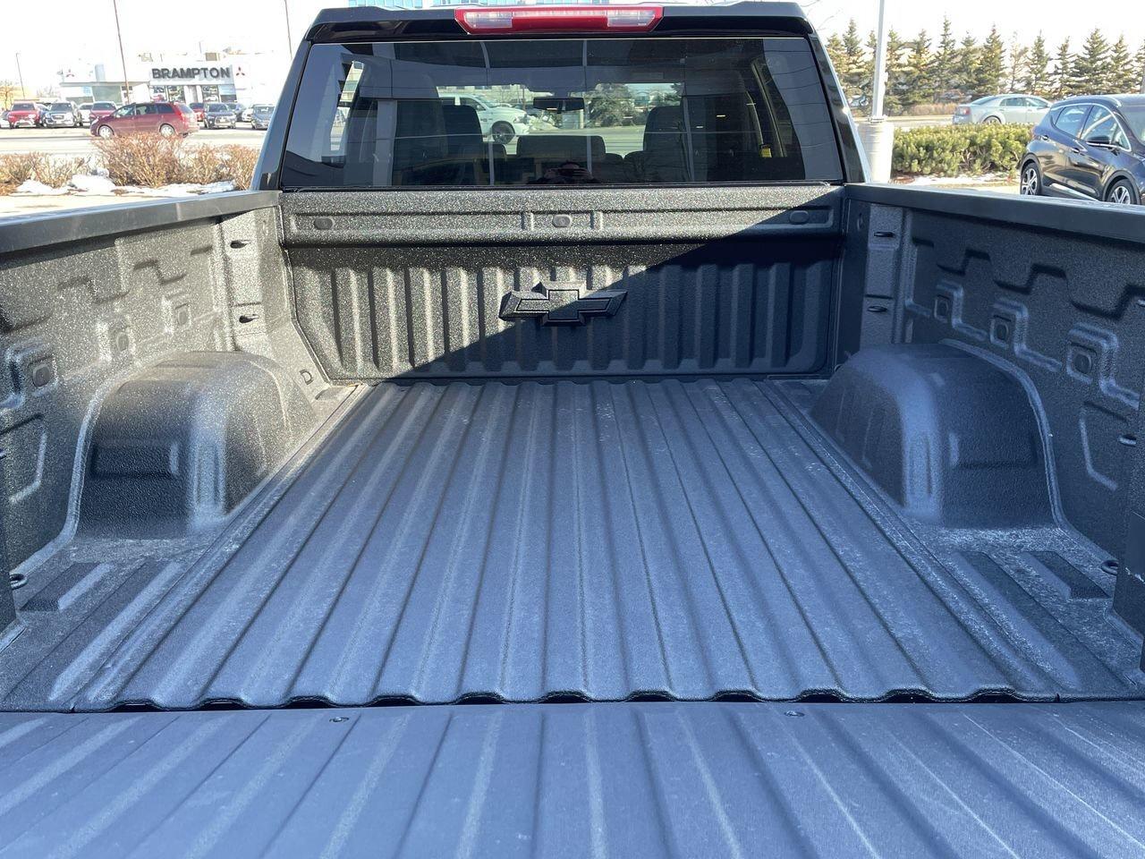 2022 Chevrolet Silverado 1500 Ltd Crew Cab 4x4 LT Trail Boss / Short Box Low Kil Photo