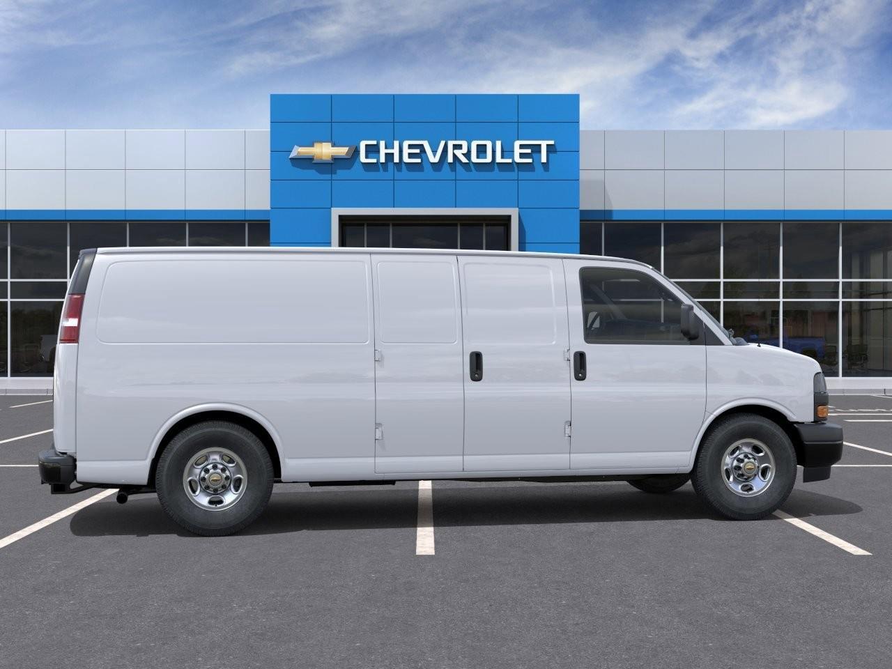 2026 Chevrolet Express 2500 Work Van Rear-Wheel Drive Extended Cargo Van Photo