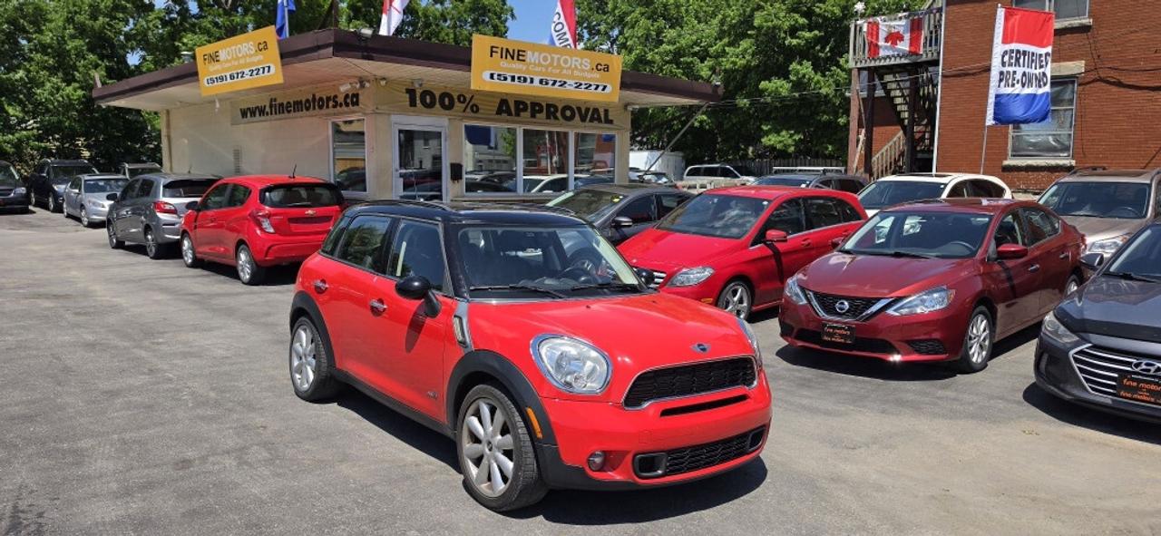 2011 MINI Cooper Countryman All-wheel Drive 4dr S ALL4 Photo0