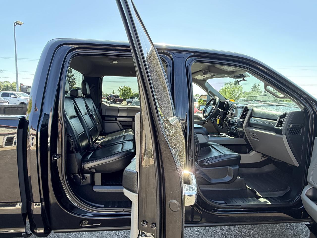 2020 Ford F-250 XLT LEVEL/WHEEL/TIRE PKG!! Photo