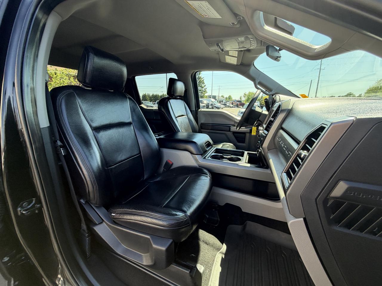2020 Ford F-250 XLT LEVEL/WHEEL/TIRE PKG!! Photo