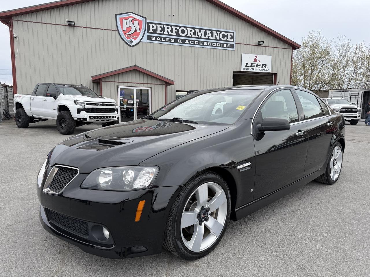 2009 Pontiac G8 4dr Sdn GT Photo0