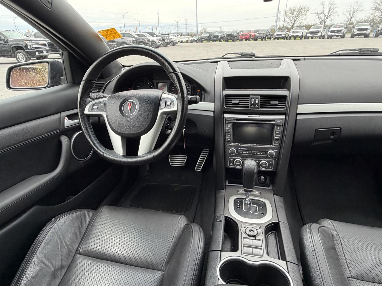 2009 Pontiac G8 4dr Sdn GT Photo