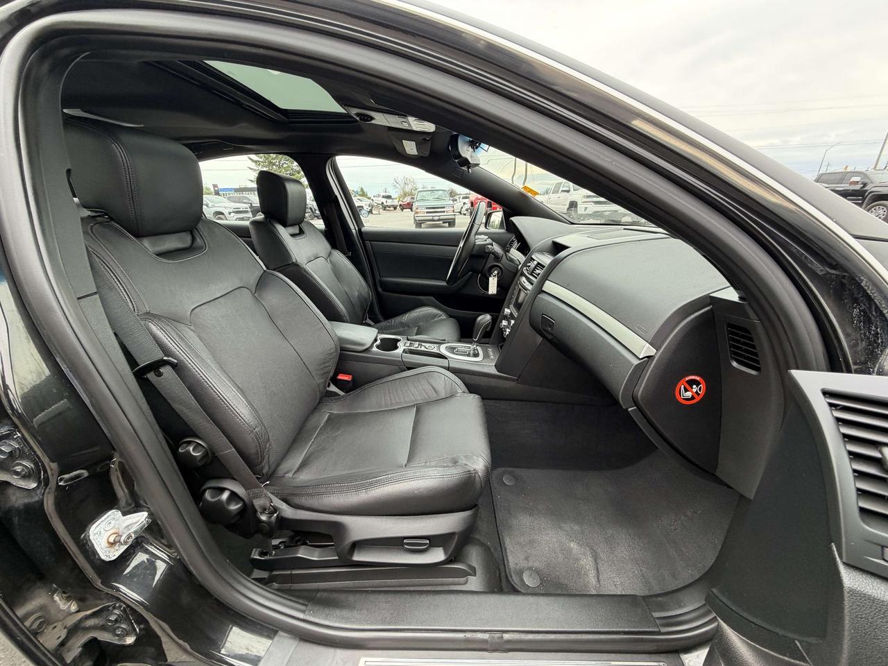 2009 Pontiac G8 4dr Sdn GT Photo