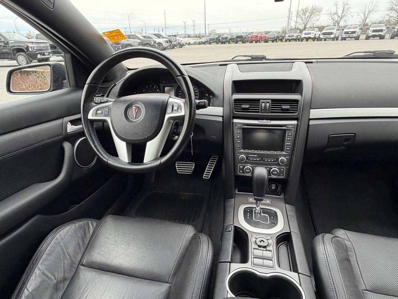 2009 Pontiac G8 4dr Sdn GT Photo