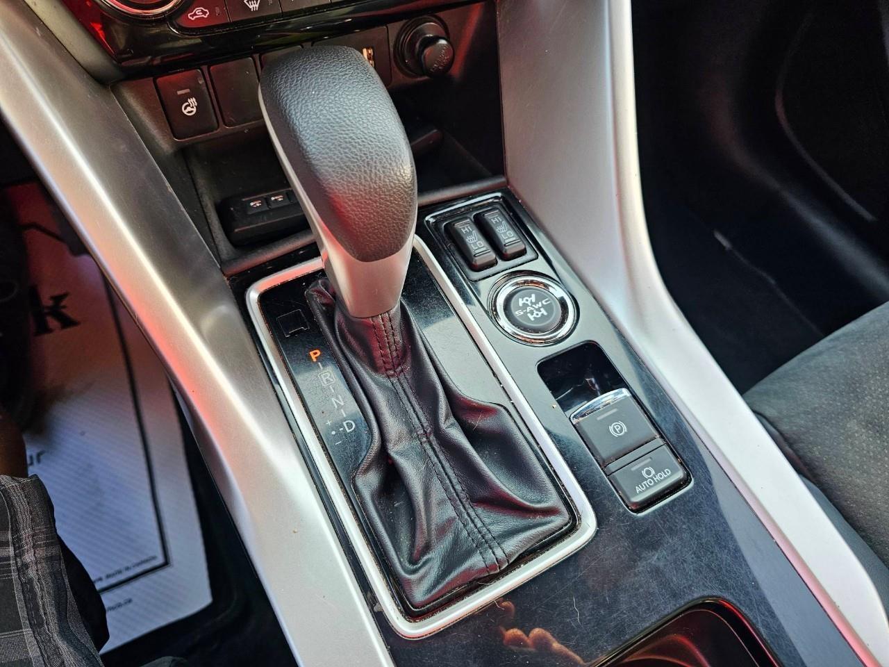 2022 Mitsubishi Eclipse Cross  Photo