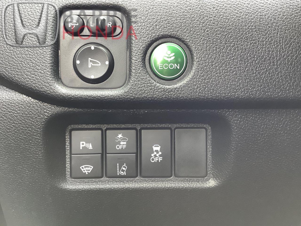 2022 Honda Pilot Touring 8P 4dr All-Wheel Drive Photo