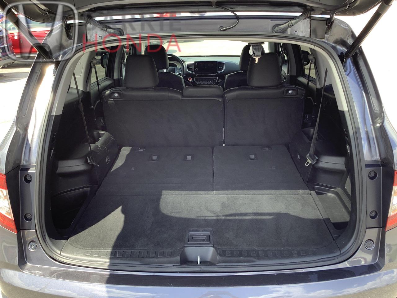 2022 Honda Pilot Touring 8P 4dr All-Wheel Drive Photo