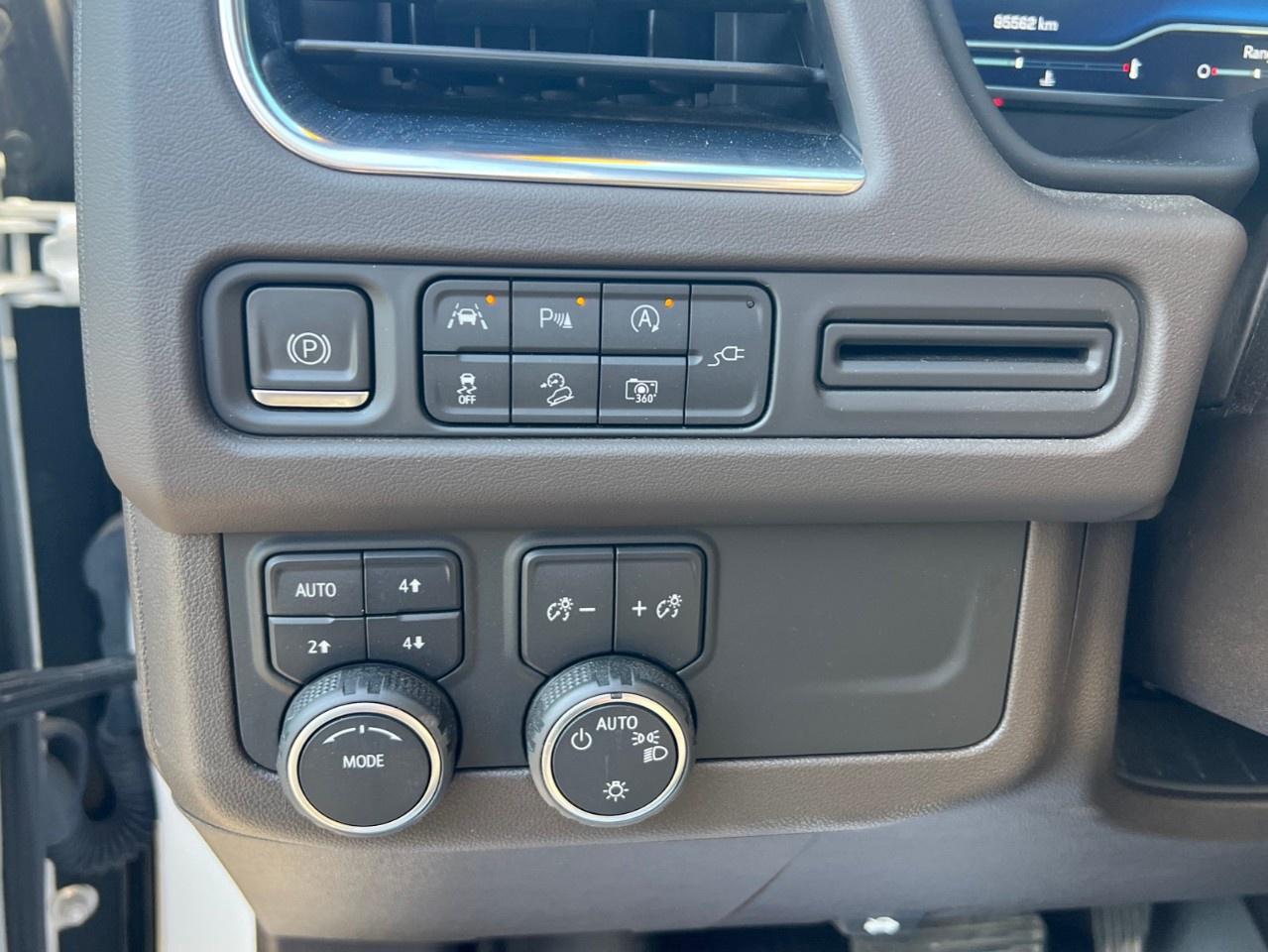 2022 Chevrolet Tahoe 4WD 4dr Z71 Photo
