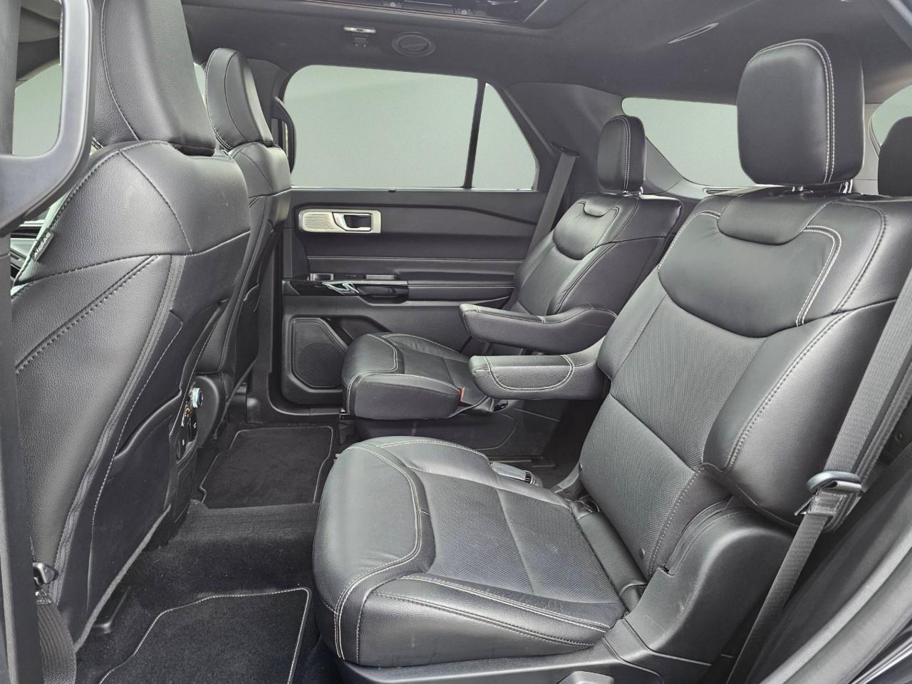 2022 Ford Explorer ST 4dr 4x4 Photo