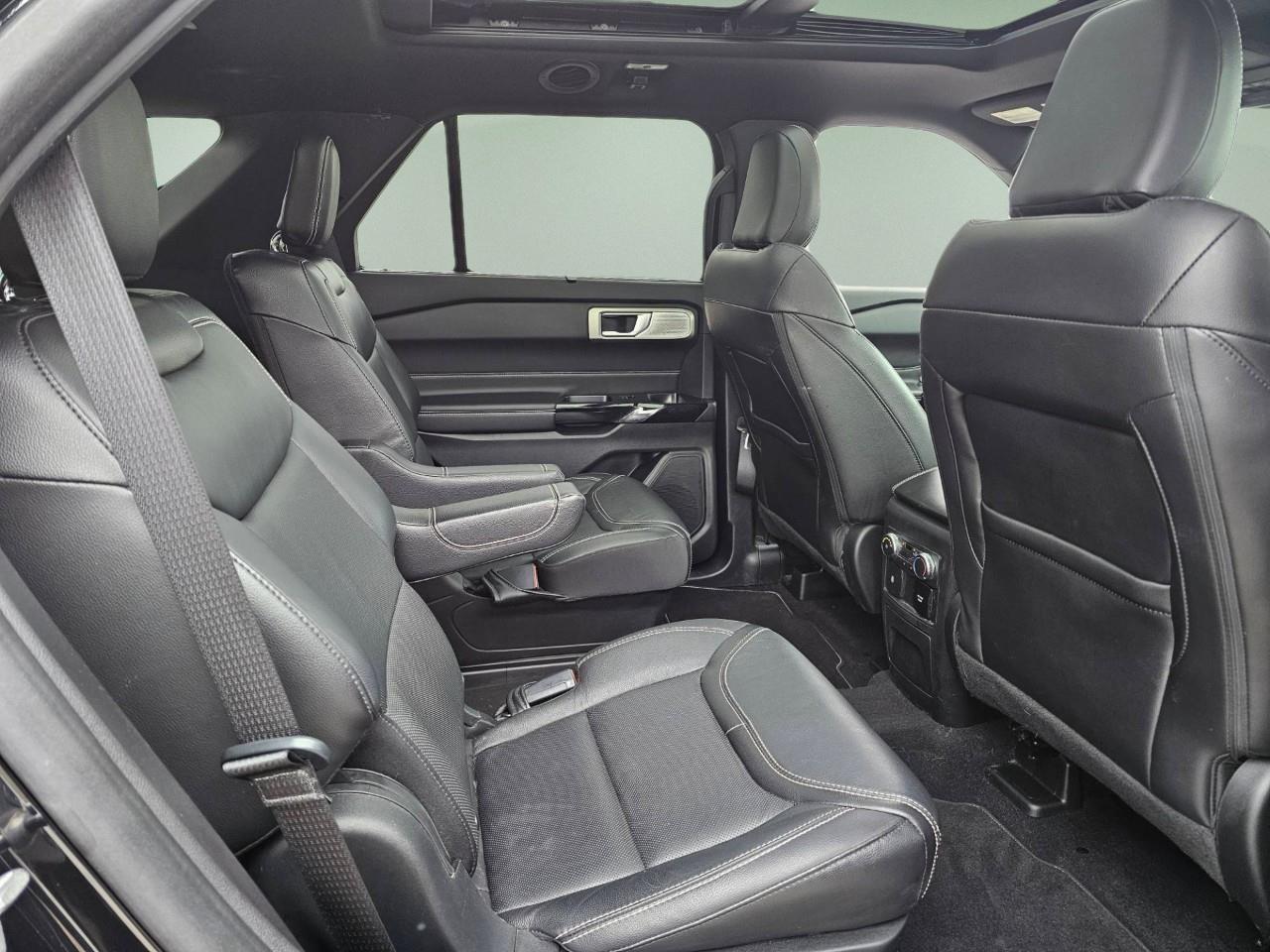 2022 Ford Explorer ST 4dr 4x4 Photo