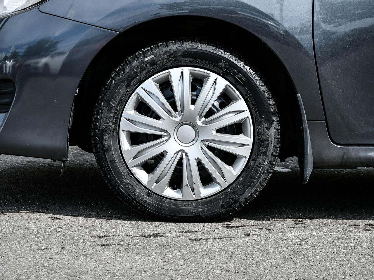 2011 Toyota Matrix FWD   LOW KM   2 SETS RIMS& TIRES   1 OWNER   ASIS Photo