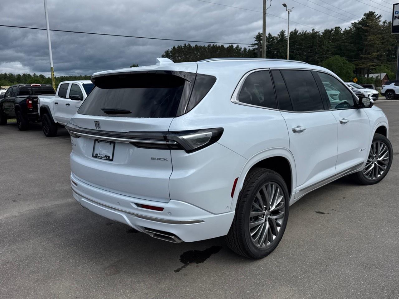 2026 Buick Enclave AWD 4dr Avenir Photo