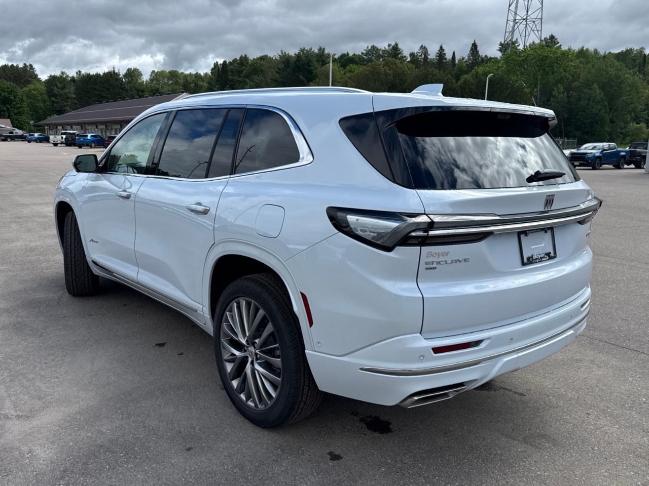 2026 Buick Enclave AWD 4dr Avenir Photo
