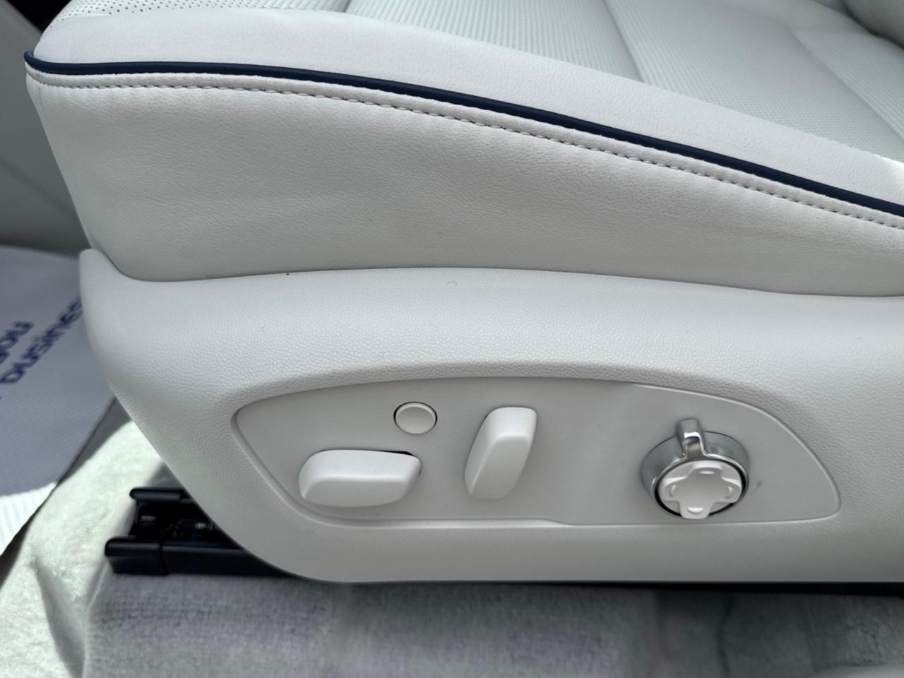 2026 Buick Enclave AWD 4dr Avenir Photo