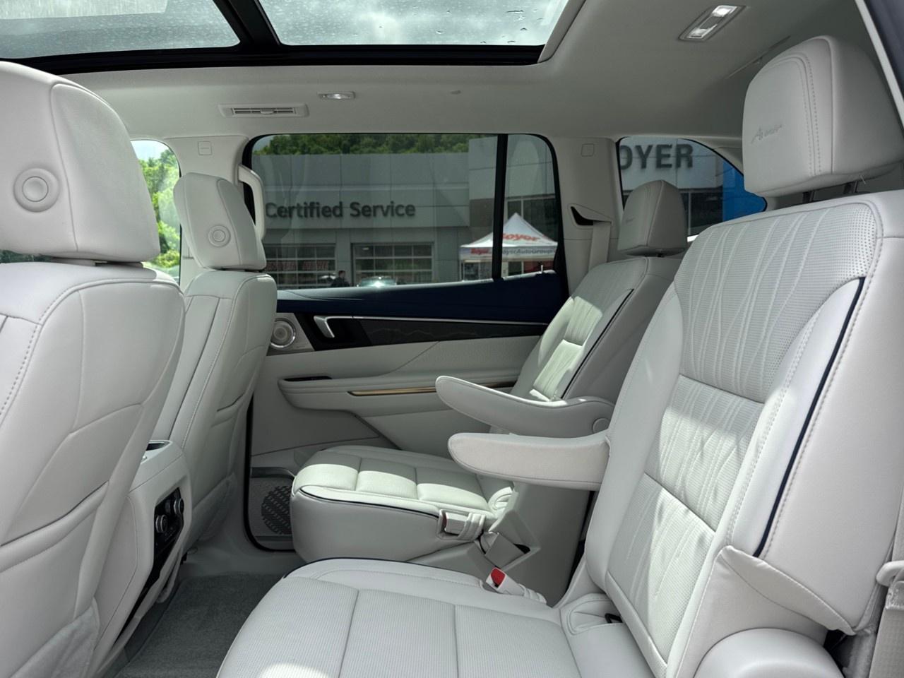 2026 Buick Enclave AWD 4dr Avenir Photo