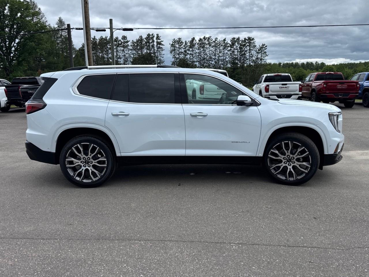 2026 GMC Acadia AWD Denali Ultimate Photo