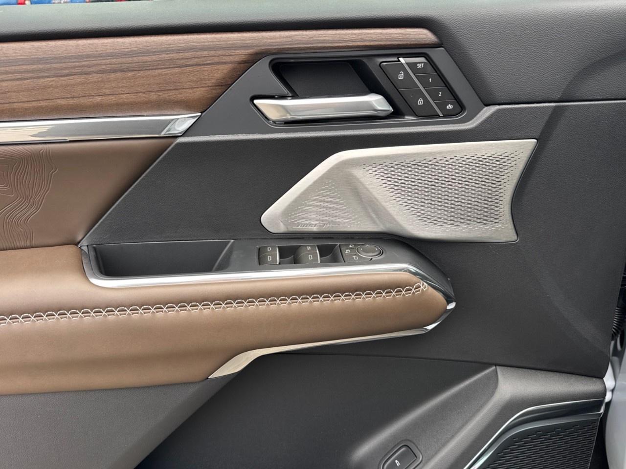 2026 GMC Acadia AWD Denali Ultimate Photo