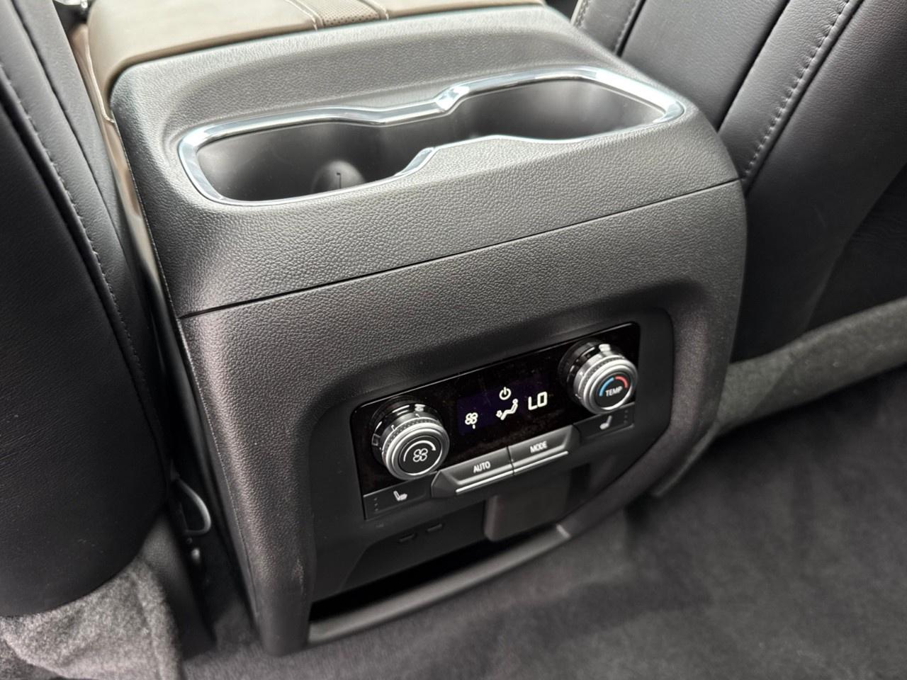 2026 GMC Acadia AWD Denali Ultimate Photo