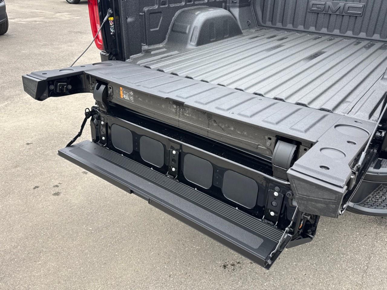 2026 GMC Sierra 1500 Crew Cab Short Box 4-Wheel Drive AT4 Photo