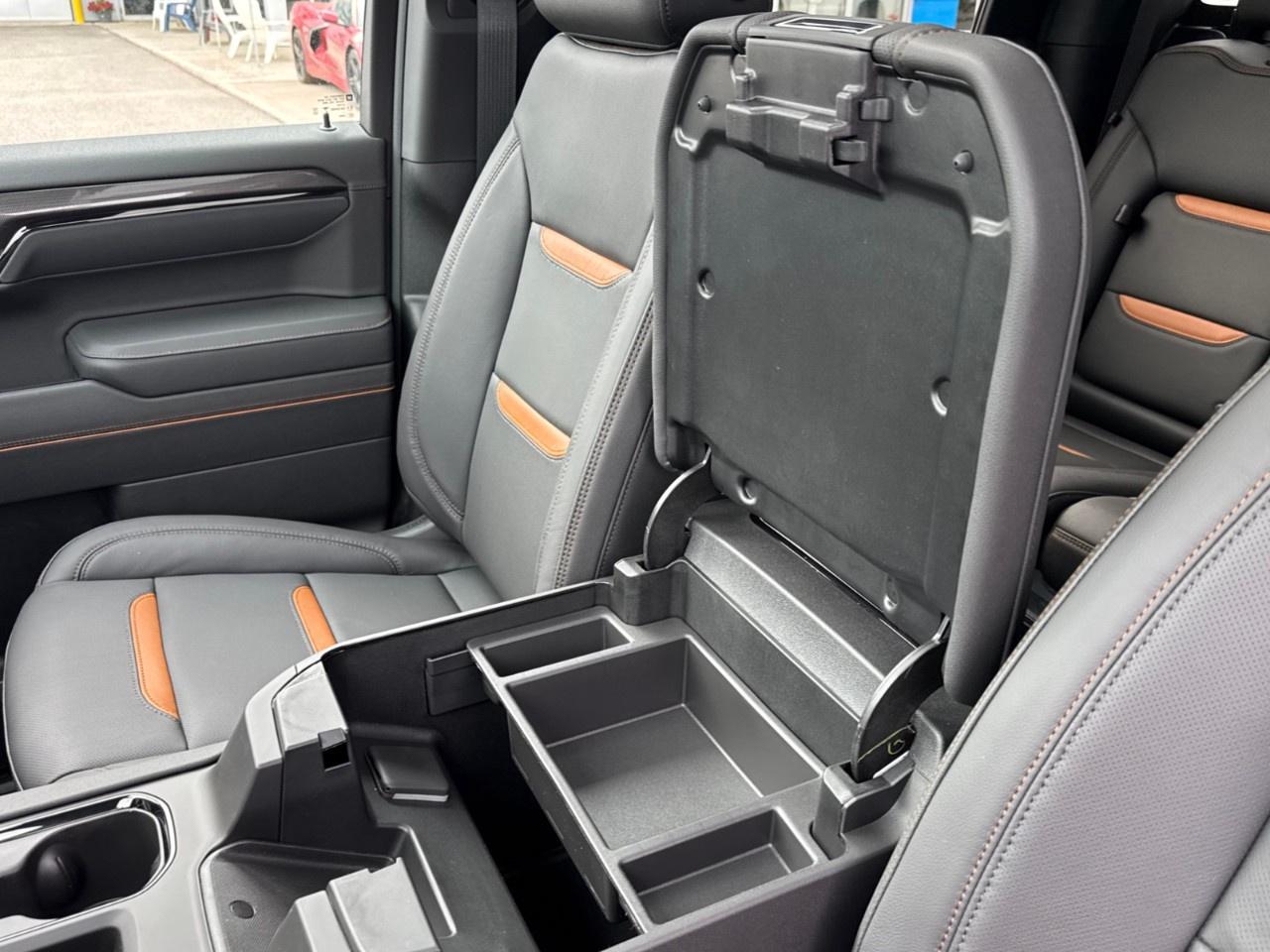 2026 GMC Sierra 1500 Crew Cab Short Box 4-Wheel Drive AT4 Photo