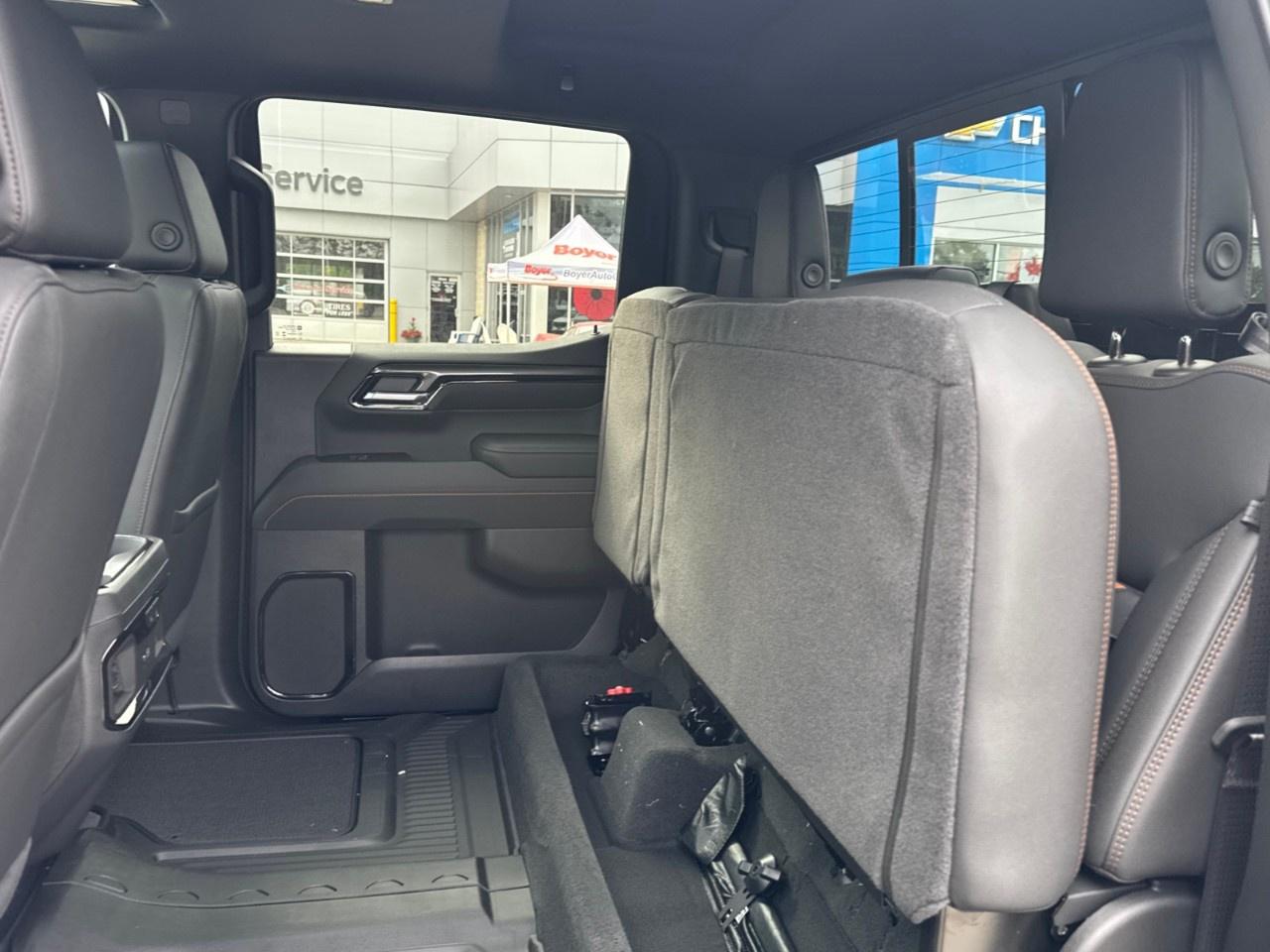 2026 GMC Sierra 1500 Crew Cab Short Box 4-Wheel Drive AT4 Photo
