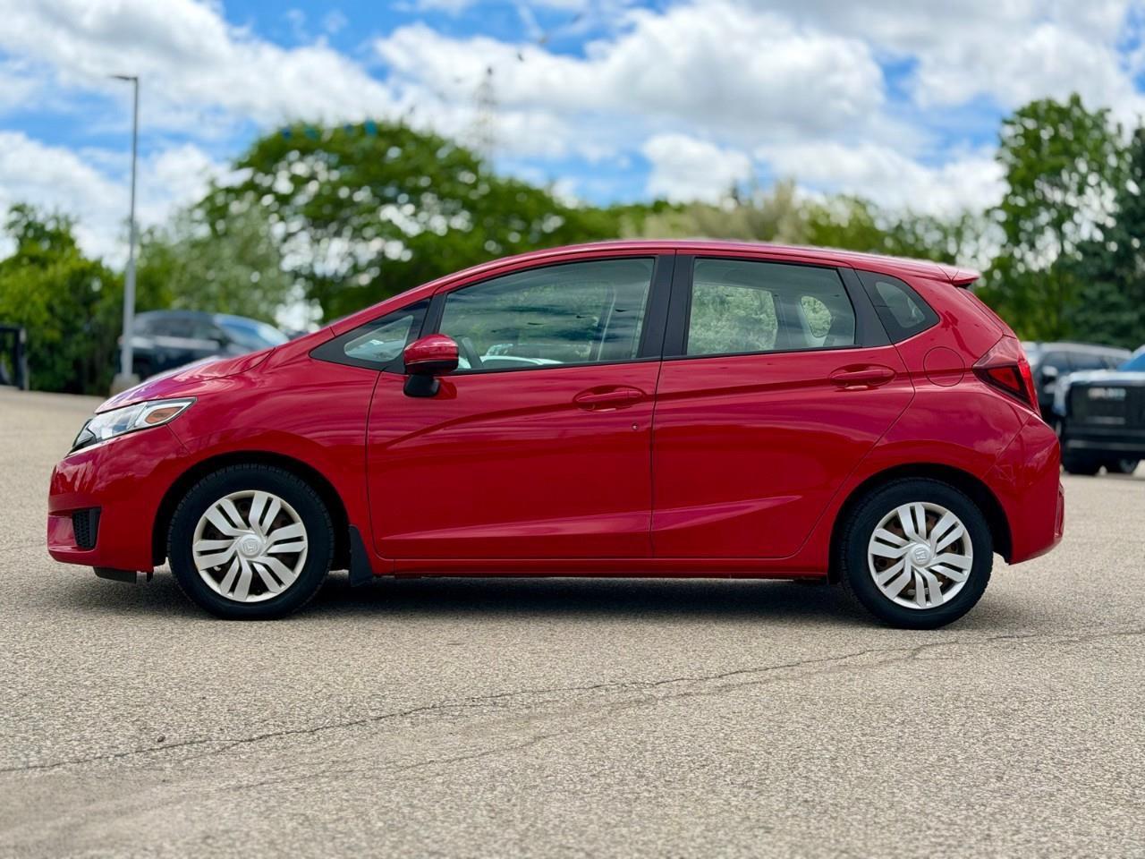 2015 Honda Fit LX CVT) 4dr Hatchback Photo