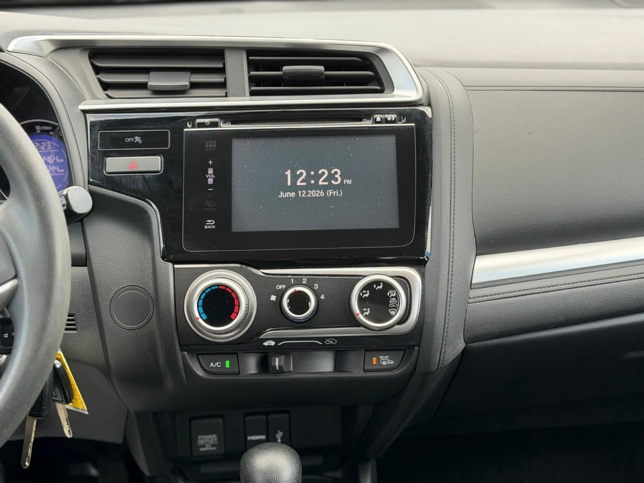 2015 Honda Fit LX CVT) 4dr Hatchback Photo