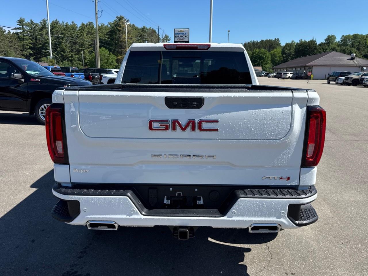 2026 GMC Sierra 1500 Crew Cab Short Box 4-Wheel Drive AT4 Photo