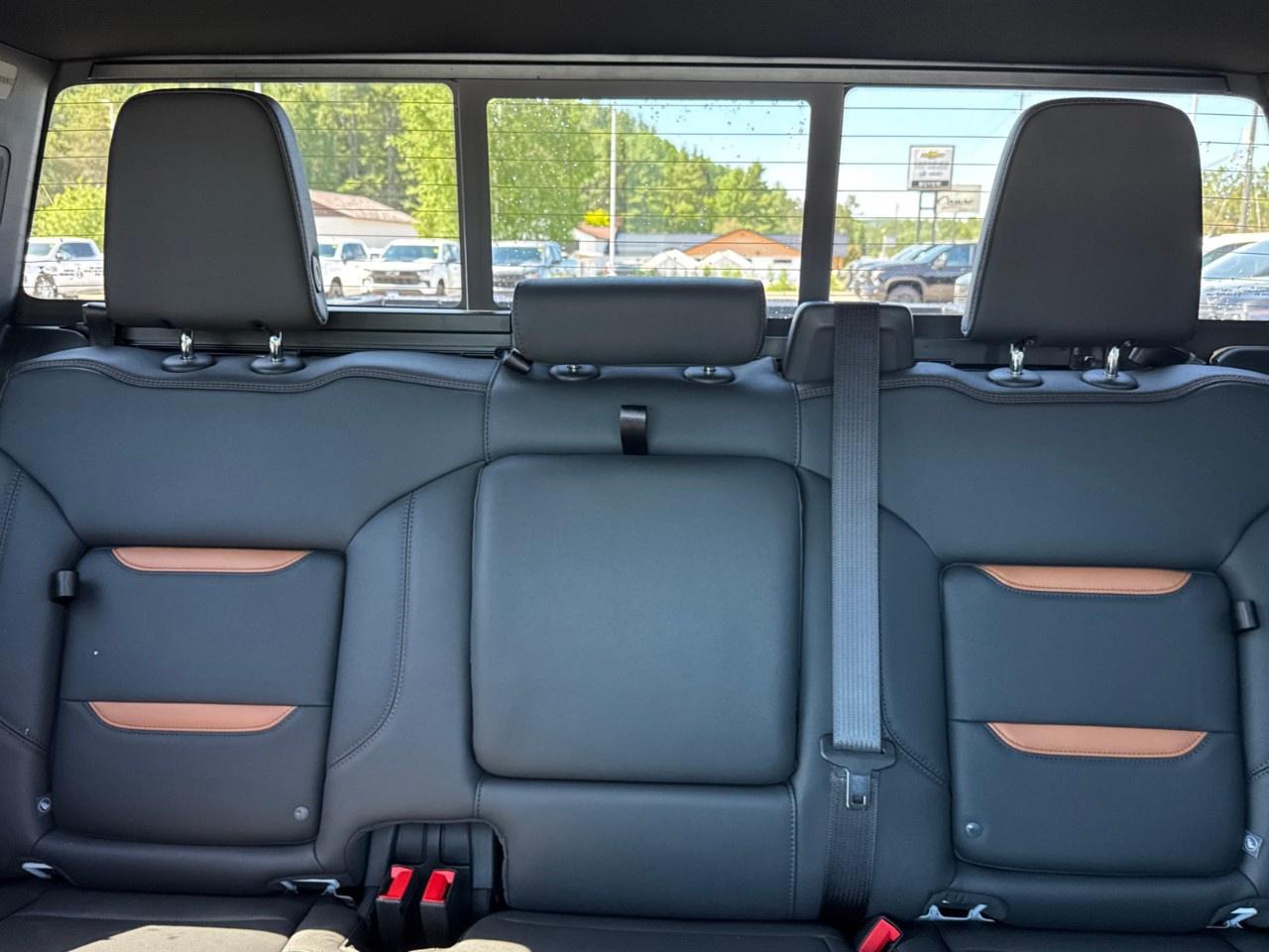 2026 GMC Sierra 1500 Crew Cab Short Box 4-Wheel Drive AT4 Photo