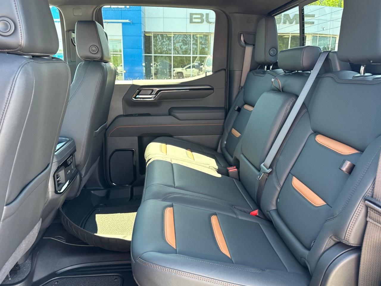 2026 GMC Sierra 1500 Crew Cab Short Box 4-Wheel Drive AT4 Photo