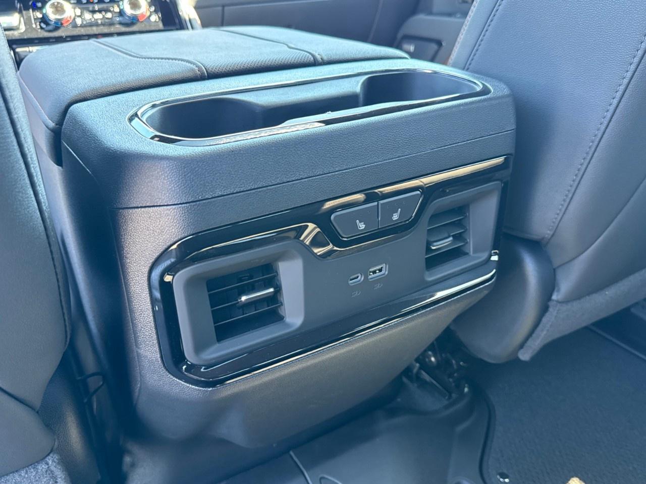 2026 GMC Sierra 1500 Crew Cab Short Box 4-Wheel Drive AT4 Photo