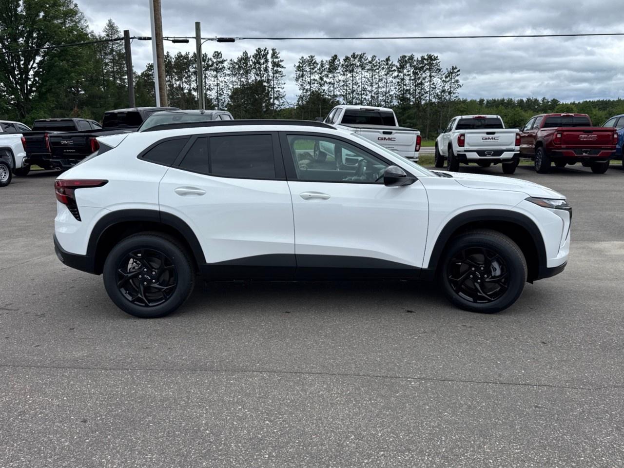 2026 Chevrolet Trax Fwd 4dr Lt Photo