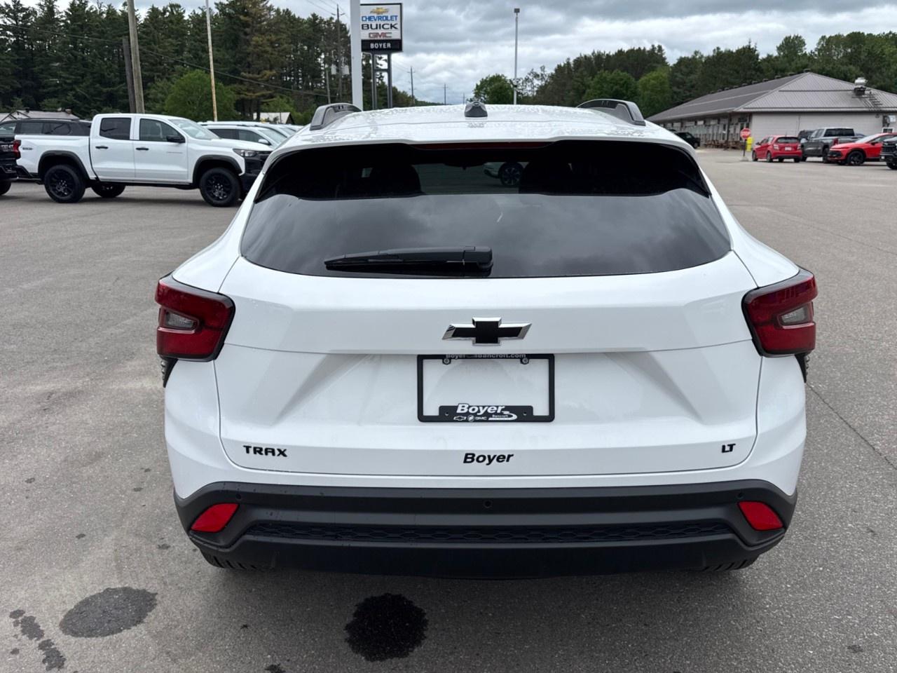2026 Chevrolet Trax Fwd 4dr Lt Photo