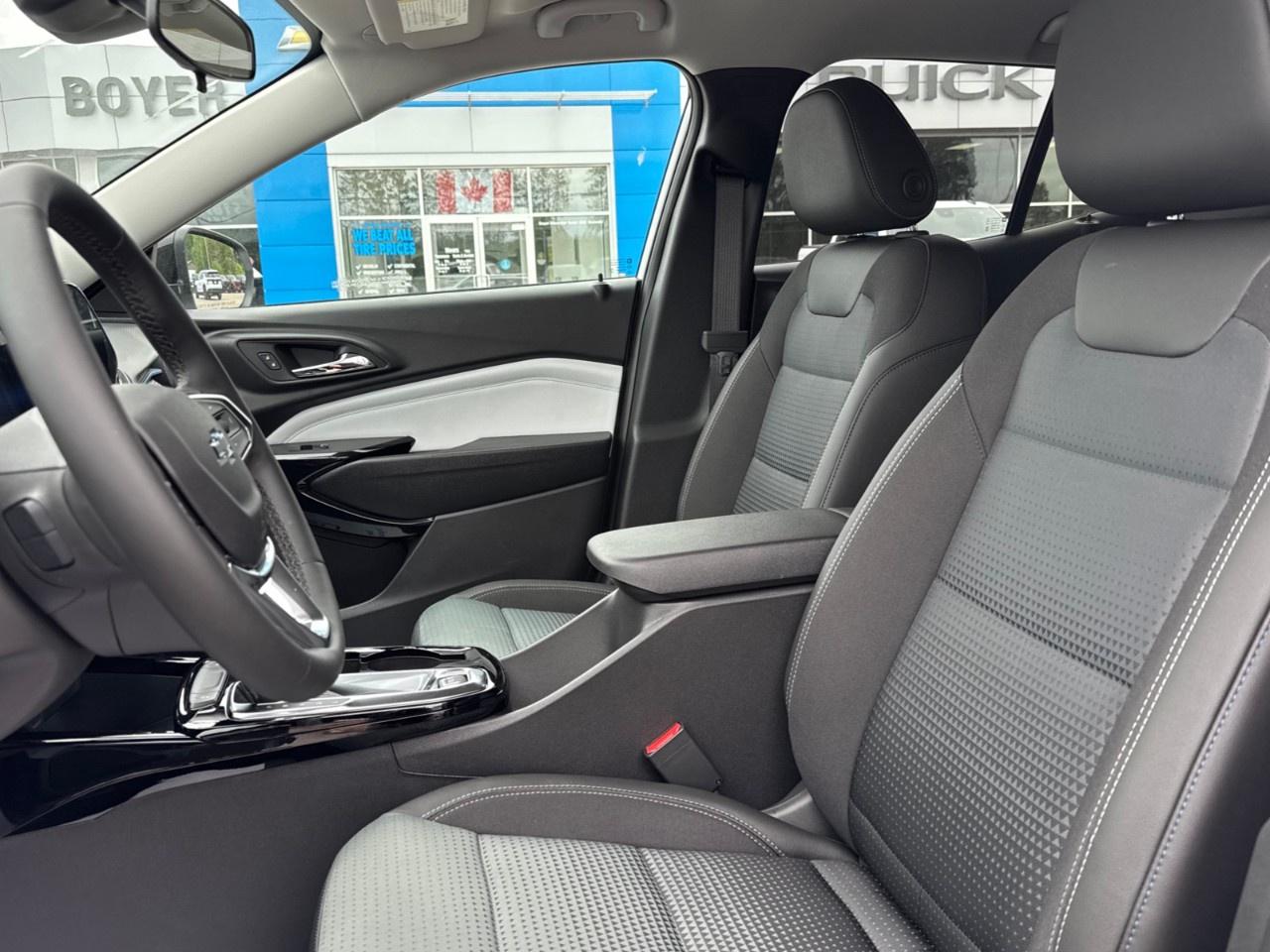 2026 Chevrolet Trax Fwd 4dr Lt Photo