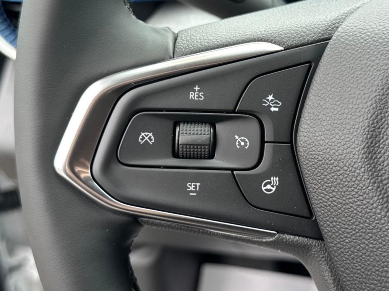 2026 Chevrolet Trax Fwd 4dr Lt Photo