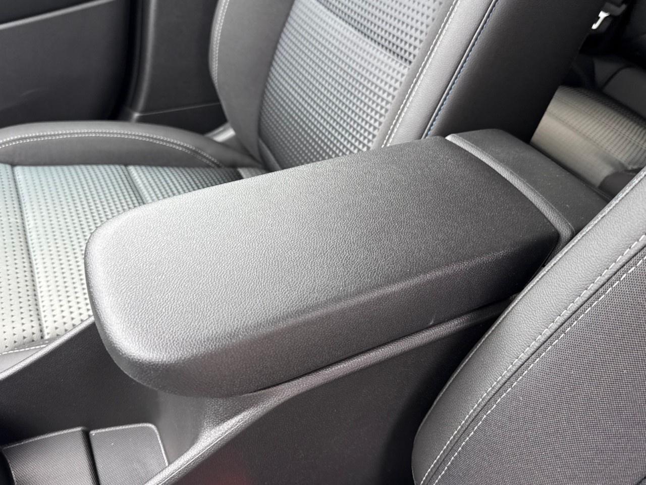 2026 Chevrolet Trax Fwd 4dr Lt Photo