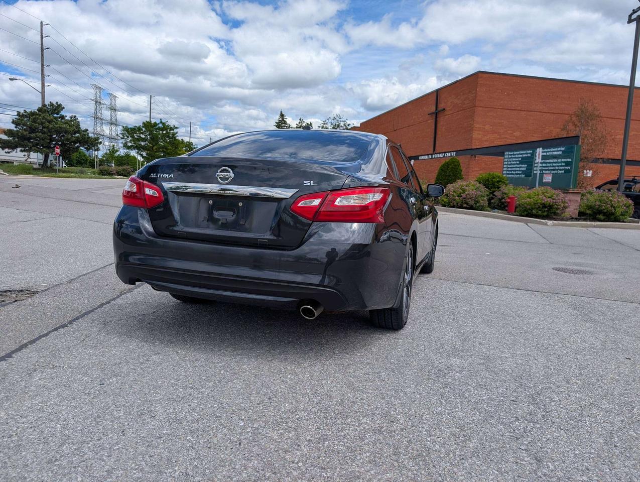 2016 Nissan Altima 2.5 SL Tech Leather Navigation Adaptive Cruise Photo
