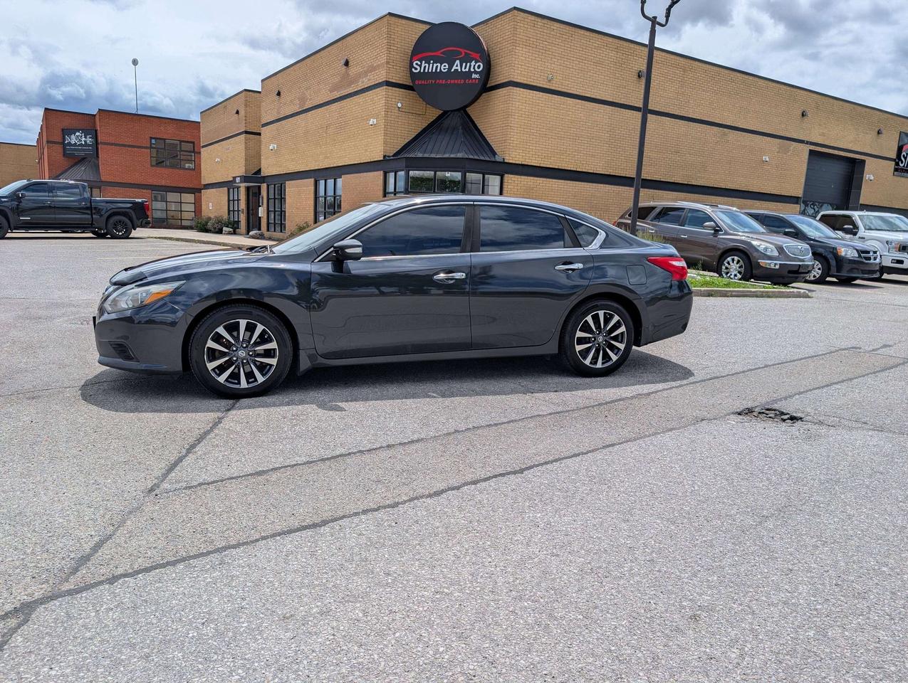 2016 Nissan Altima 2.5 SL Tech Leather Navigation Adaptive Cruise Photo