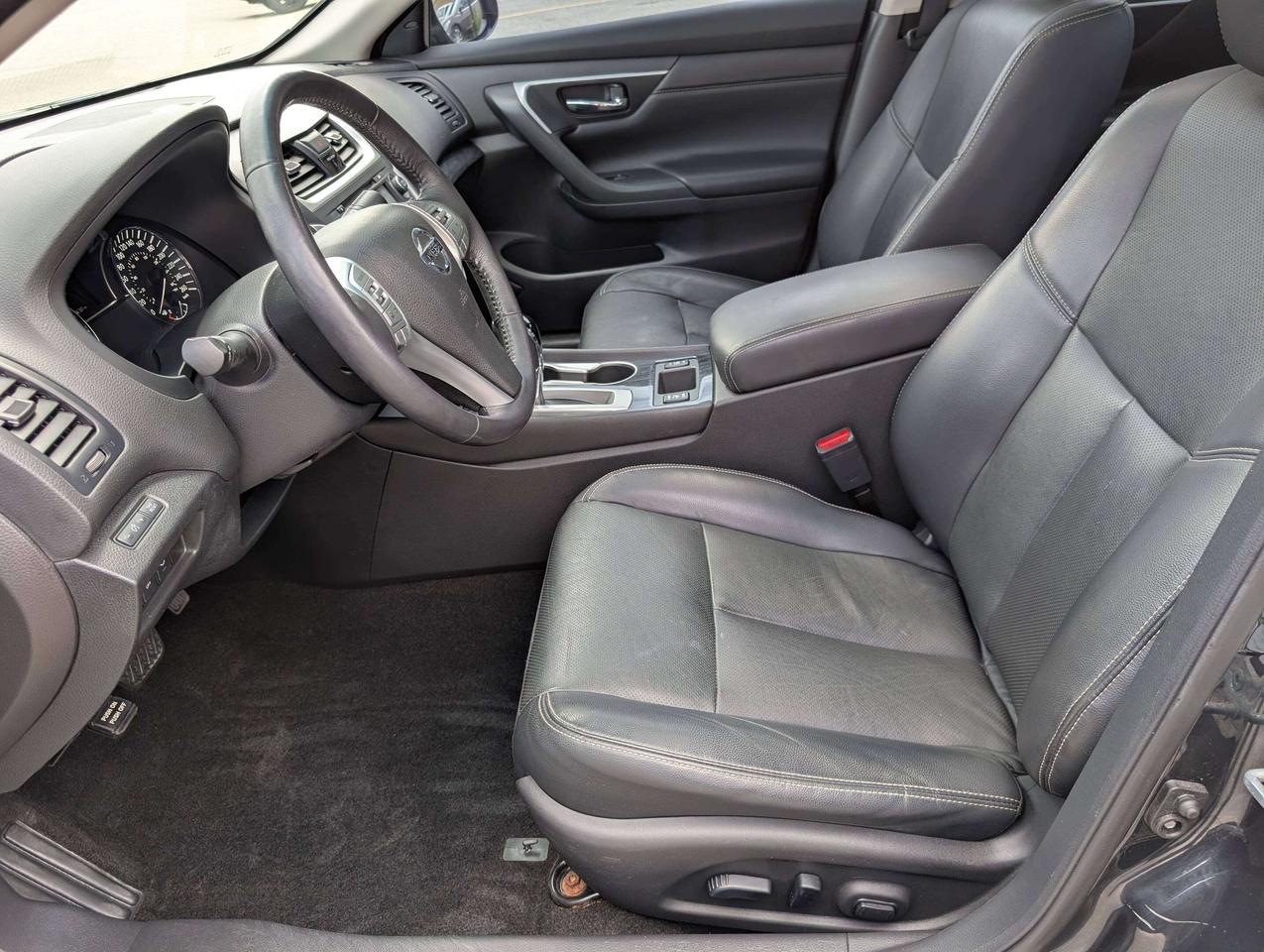 2016 Nissan Altima 2.5 SL Tech Leather Navigation Adaptive Cruise Photo