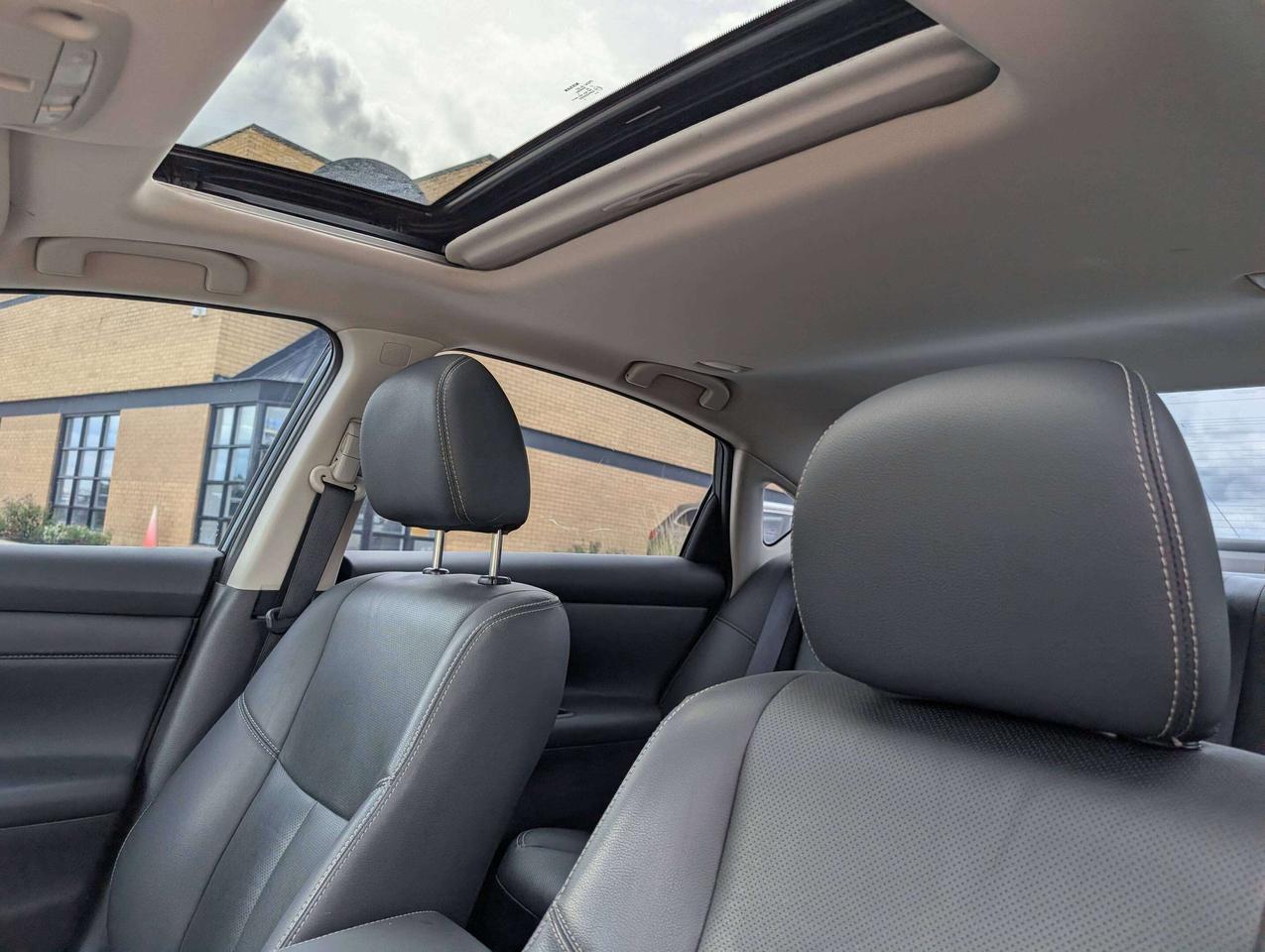 2016 Nissan Altima 2.5 SL Tech Leather Navigation Adaptive Cruise Photo